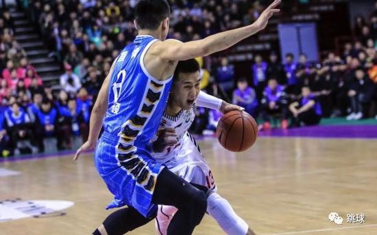 皇冠体育-集结日阿森纳调整名单以备CBA季后赛冲刺阶段广厦男篮豪取连胜，网友：今晨洛杉矶湖人状态回暖的简单介绍